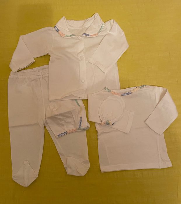 Бебешки бодита за момиченце