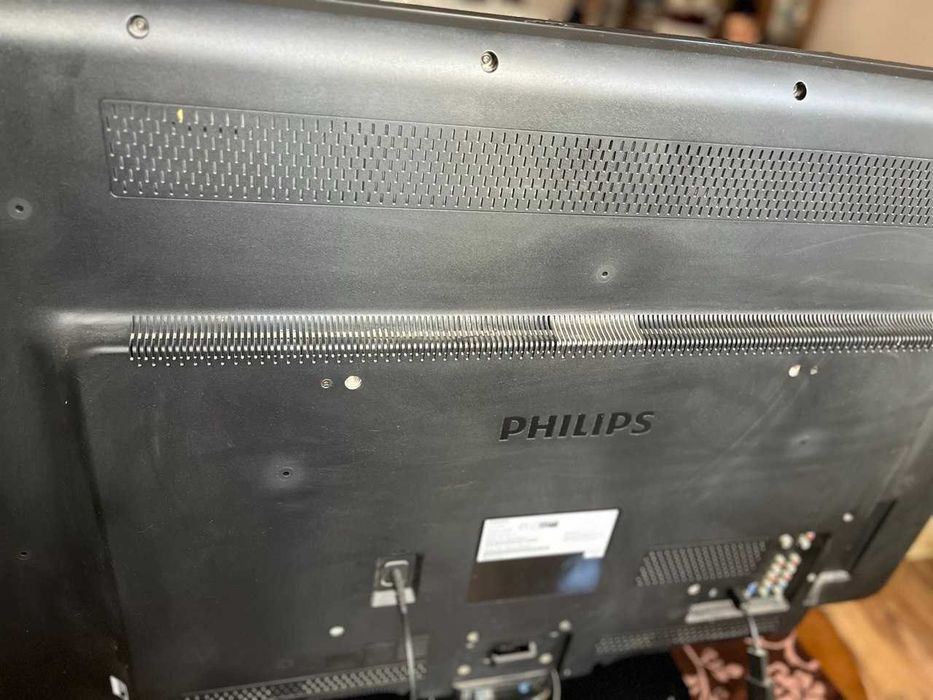 Телевизор Philips 47 дюймов Full HD 1920×1080.