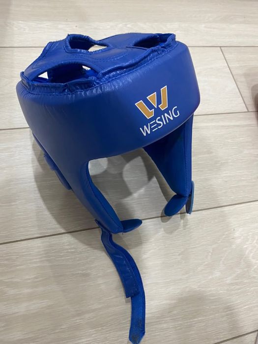 Сини шлем wesing
