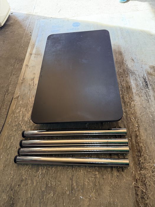 Продам кухонный стол