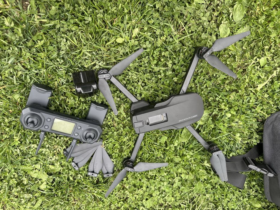 drona  XMR/C cu telecomanda