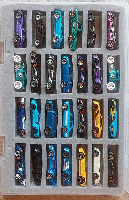 HOTWHEELS / Продавам 20% Намаление