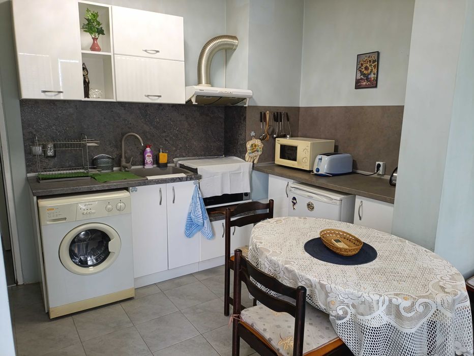 Дава се под наем Двустаен апартамент в Варна, Възраждане 1 - 43 кв.м за 320 € - Снимка #2