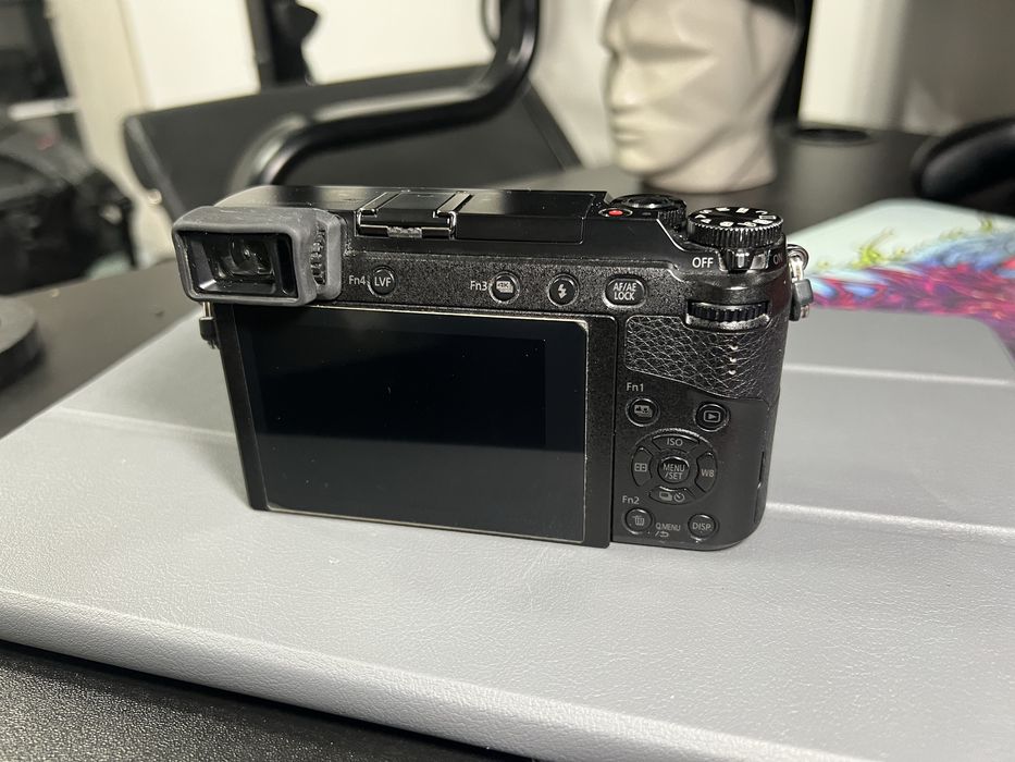 Panasonic GX80 cu obiectiv 20mm 1.7 autofocus