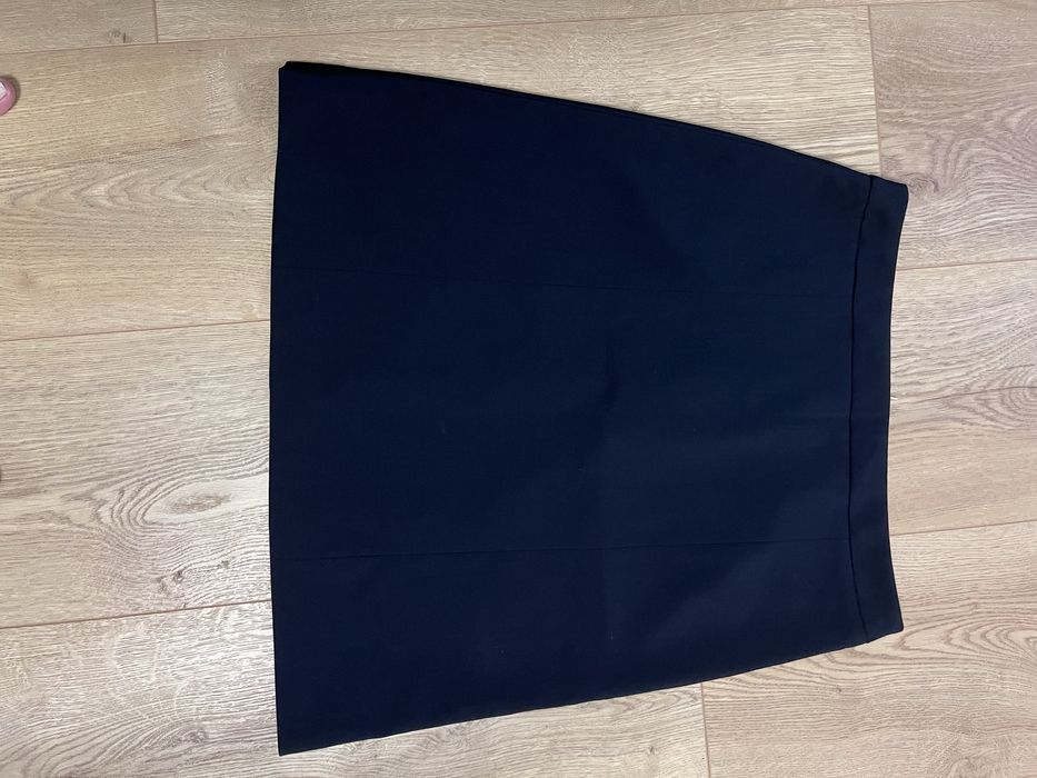 Черна офис пола Boss