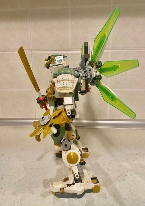 Продам LEGO NINJAGO Lloyd's Titan Mec