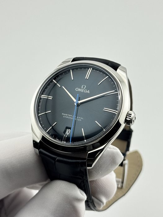 Наручные часы Omega De Ville Trésor