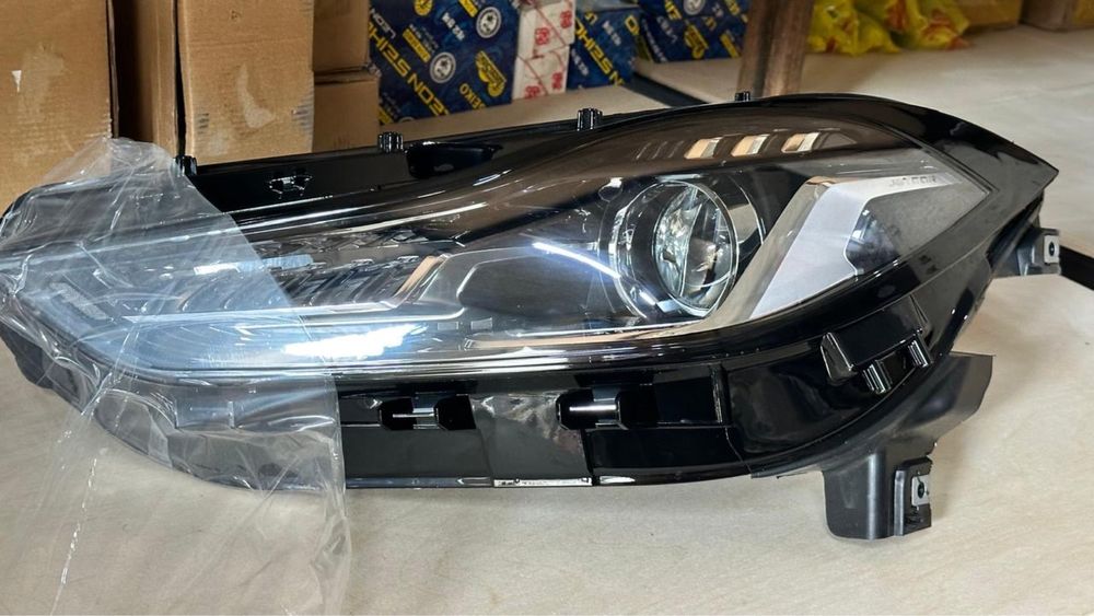 Jetour X 70 Plus фара оптика