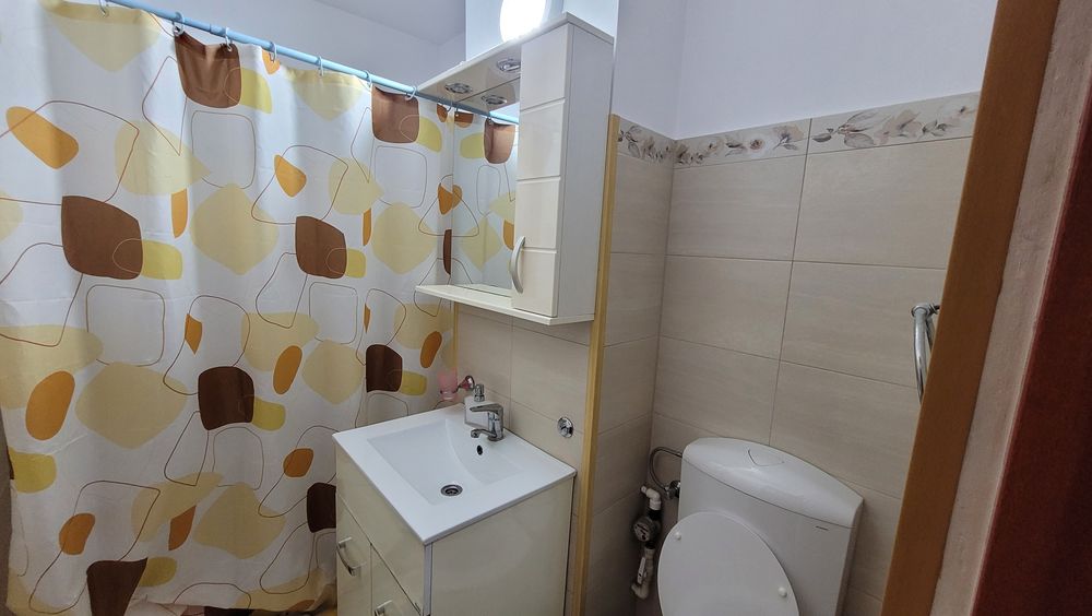 Inchiriez apartament 2 camere parter complet utilat