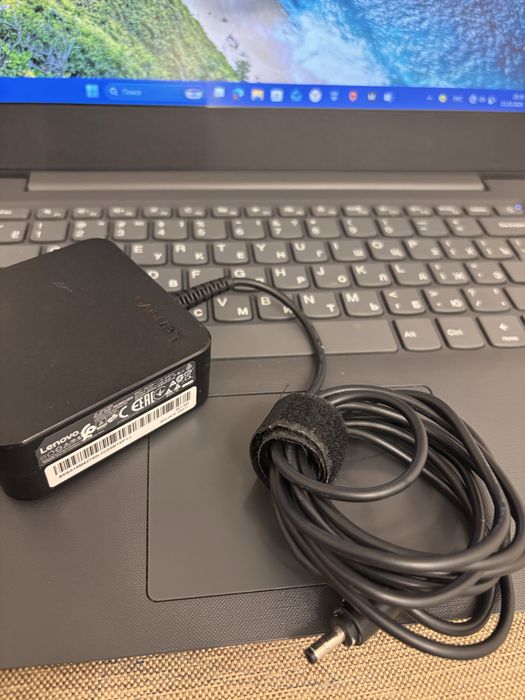 Ноутбук Lenova AMD-3020e/RAM8/SSD256/win11Pro