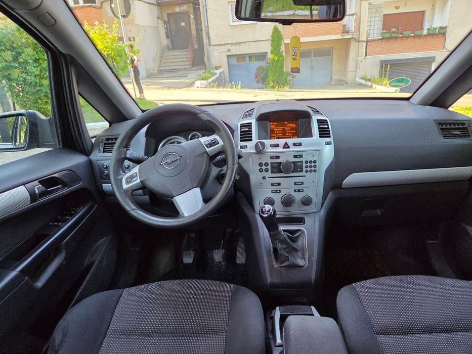 Opel Zamfira 1,9,tdi 6,trepte,Anul,2007
