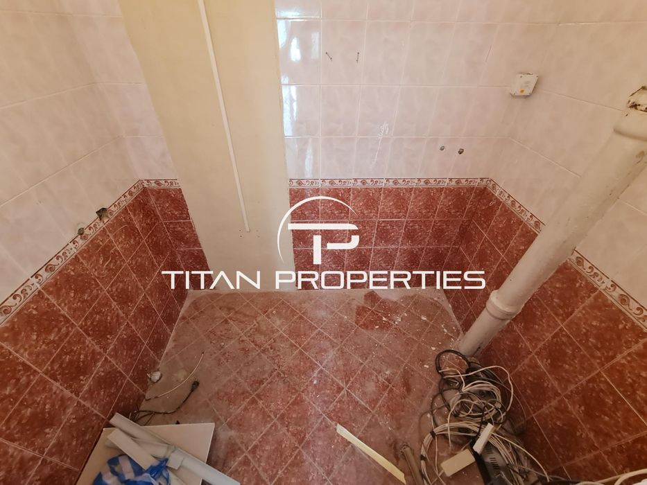 Дава се под наем Магазин в Бургас, Братя Миладинови - 169 кв.м за 918 € - Снимка #5