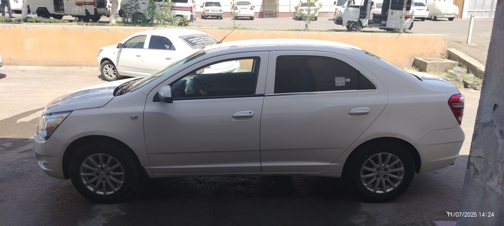 Zudlik bilan sotiladi