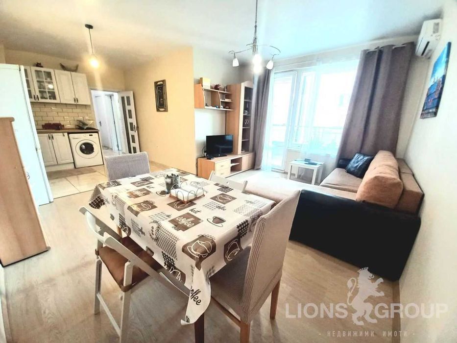 Дава се под наем Двустаен апартамент в Варна, Колхозен пазар - 65 кв.м за 408 € - Снимка #1