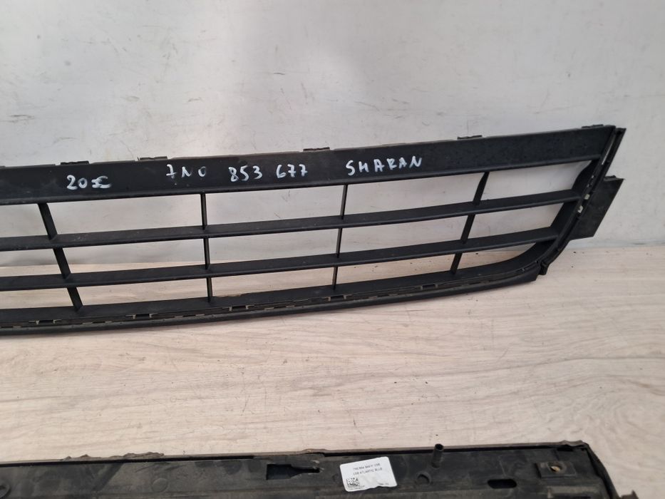 Решетка в броня лайсна врата  Vw Sharan  2010/19г