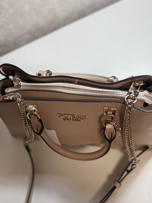 Элегантная сумочка Guess.Оригинал.