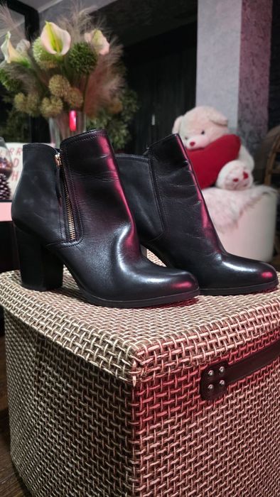 Ghete negre din piele naturală nr 41