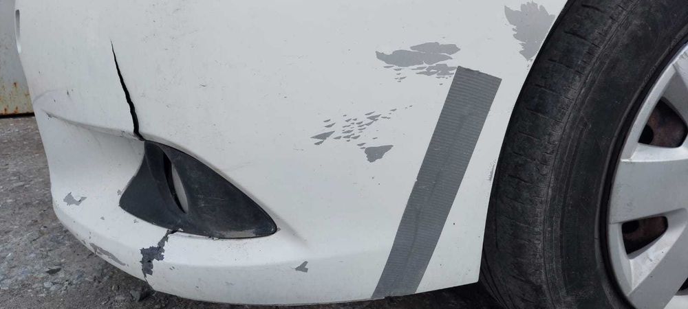 Бампер передний Toyota Verso aur 20