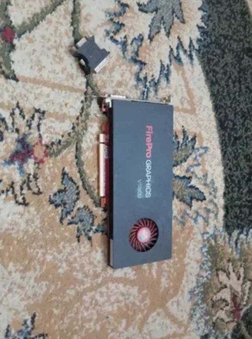 FirePro v5900 cu 2 gb ddr5