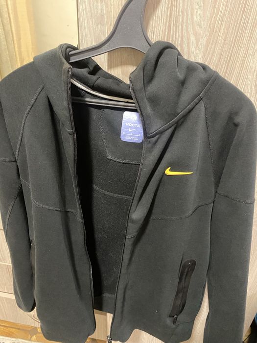 Продам брендовые вещи Nike moncler