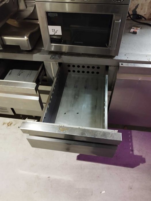 Хладилна маса 2 врати 6 чекмеджетаDesco Refrigerated Workbench