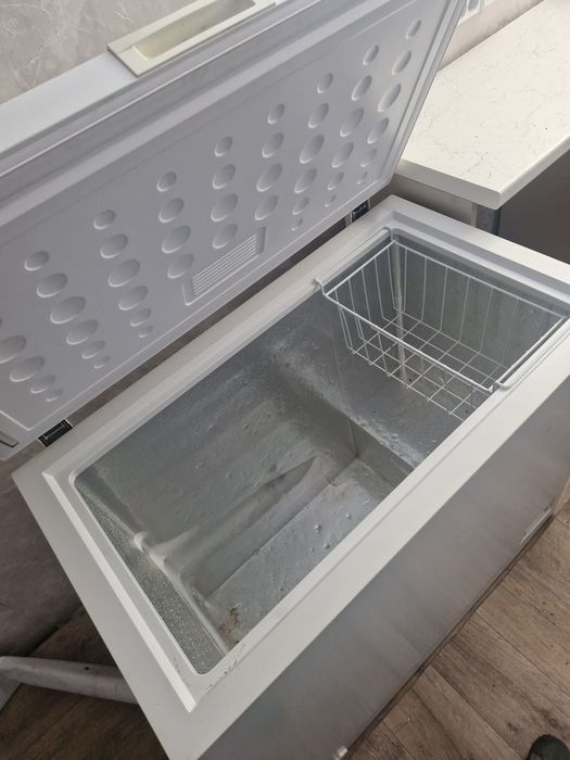 Продам морозильную камеру