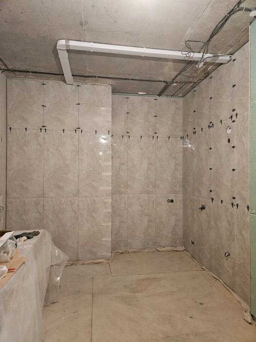 Работаю по кафель и керамогранит