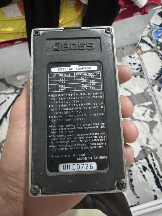 Boss Equalizer sotiladi  Barcha musiqa asbiblariga tushadi