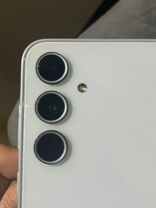 Самсунг а35 5G идеал