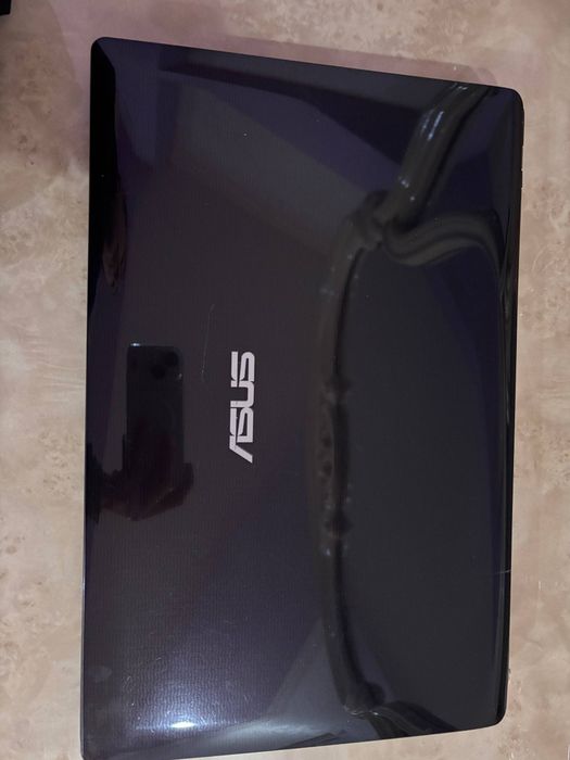 2 та ноутбук сотилади