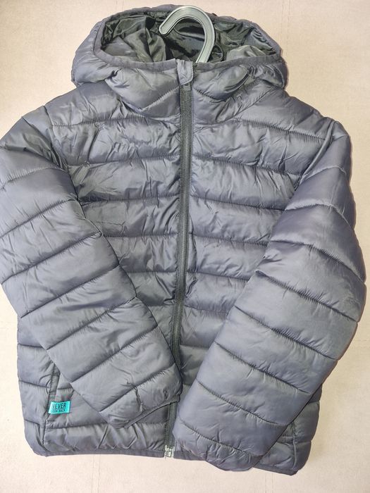 Продам куртка на мальчика