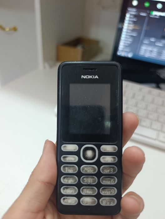 Noki telefoni 2sim kartali