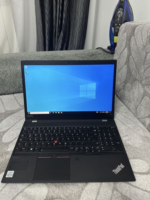 Vând laptop Lenovo ThinkPad T15 I7 gen 10