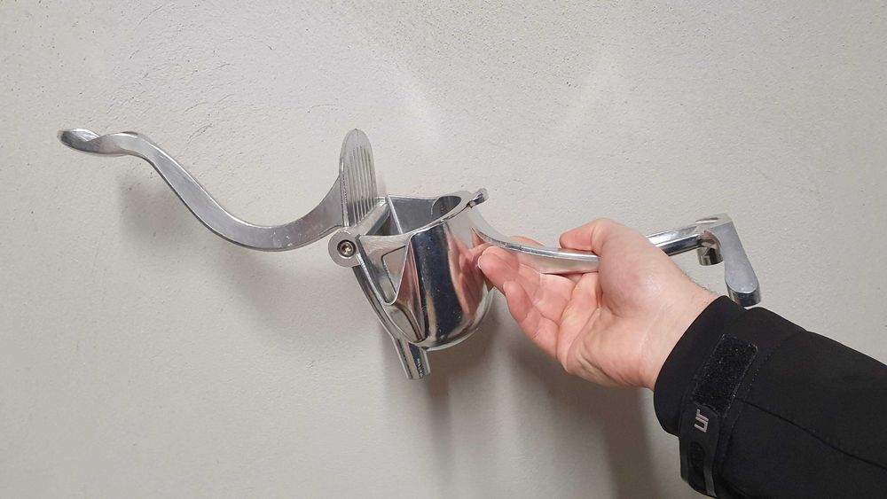 Сокоизстисквачка за нарове/портокали/лимони