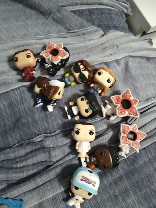 продам очень странные дела