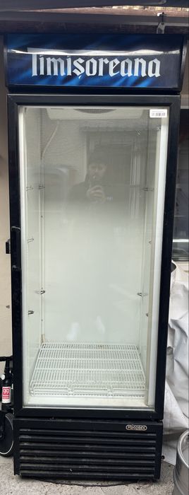 Vitrina frigorifica verticala