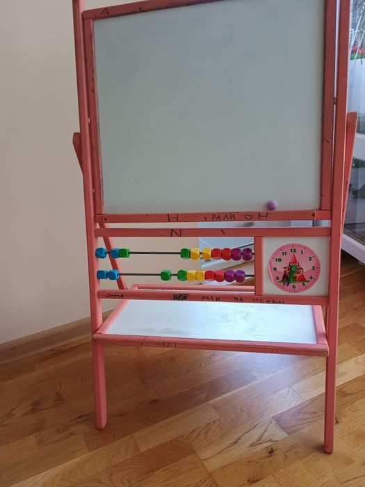 Дъска, двустранна- маркер и тебешир