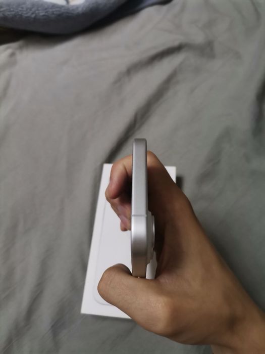 Iphone 17 e-sim, 256 gb, с гарантией
