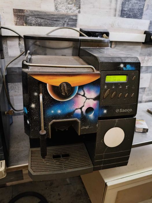 Кафе машина робот.