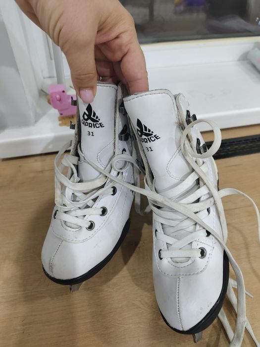 Продам коньки для девочки