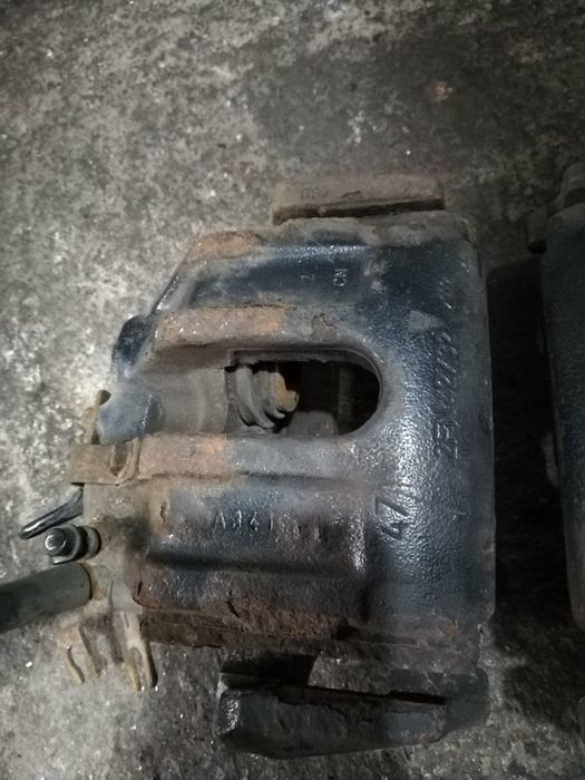 Двубутални спирачни апарати  от Пасат B 5.5 W8