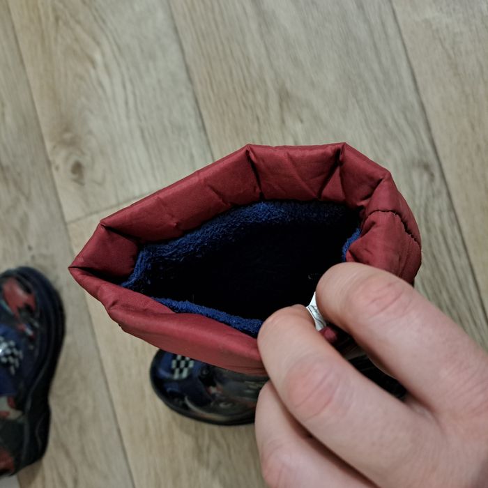 Резиновые сапоги