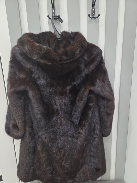 Продам шубу норковую