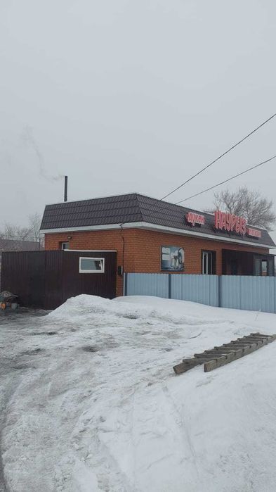 Продается коммерческое помещение п. Сарыколь