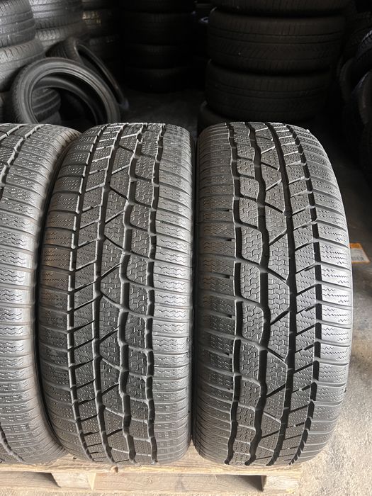 4 anvelope iarna ca NOI 225/50/18 , Continental , 7-8 mm
