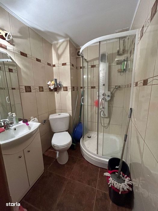 Apartament 3 camere Bd. Republicii , Sinaia cu curte si foisor
