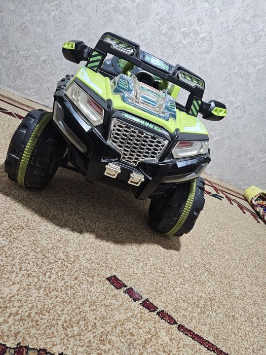 Детская машина большая