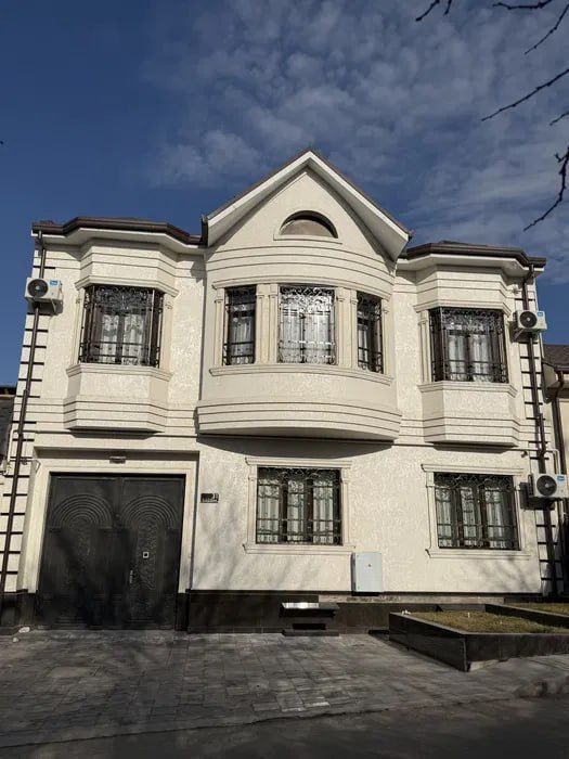 Продается современный дом