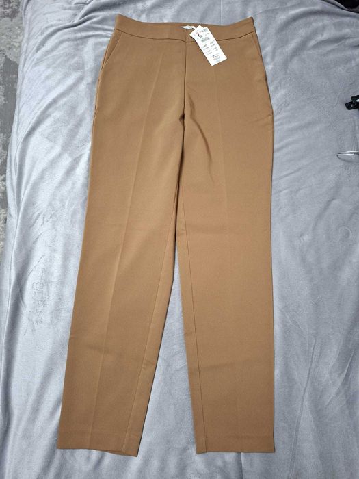 Pantaloni eleganti RESERVED marimea 38. NOI cu eticheta!!!