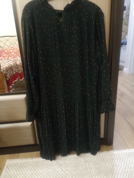 Продам женское платье
